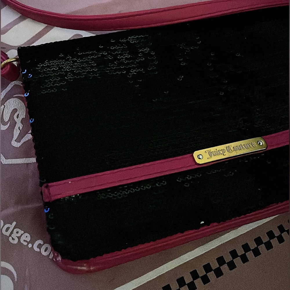 Juicy Couture pink and black handbag💞